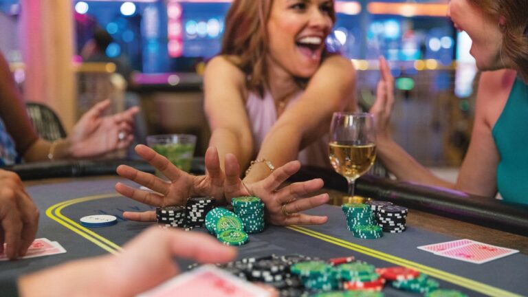 Play Online Casino Games for Real Money and Experience the Thrills!