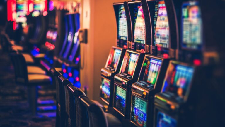 The Future of Slot Gaming: Virtual Reality and Online Casinos